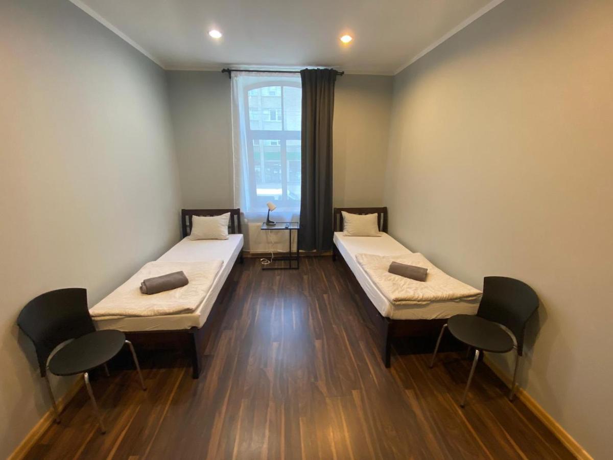 Aparthotel Riga Ngoại thất bức ảnh A room at the hostel