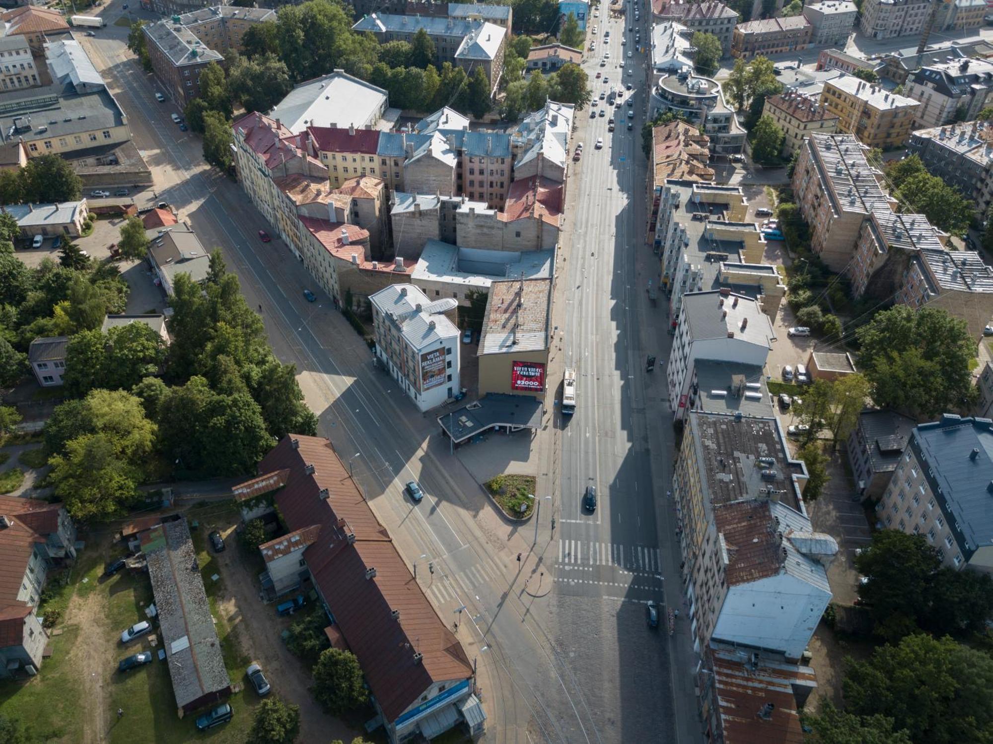 Aparthotel Riga Ngoại thất bức ảnh Aerial view of the street