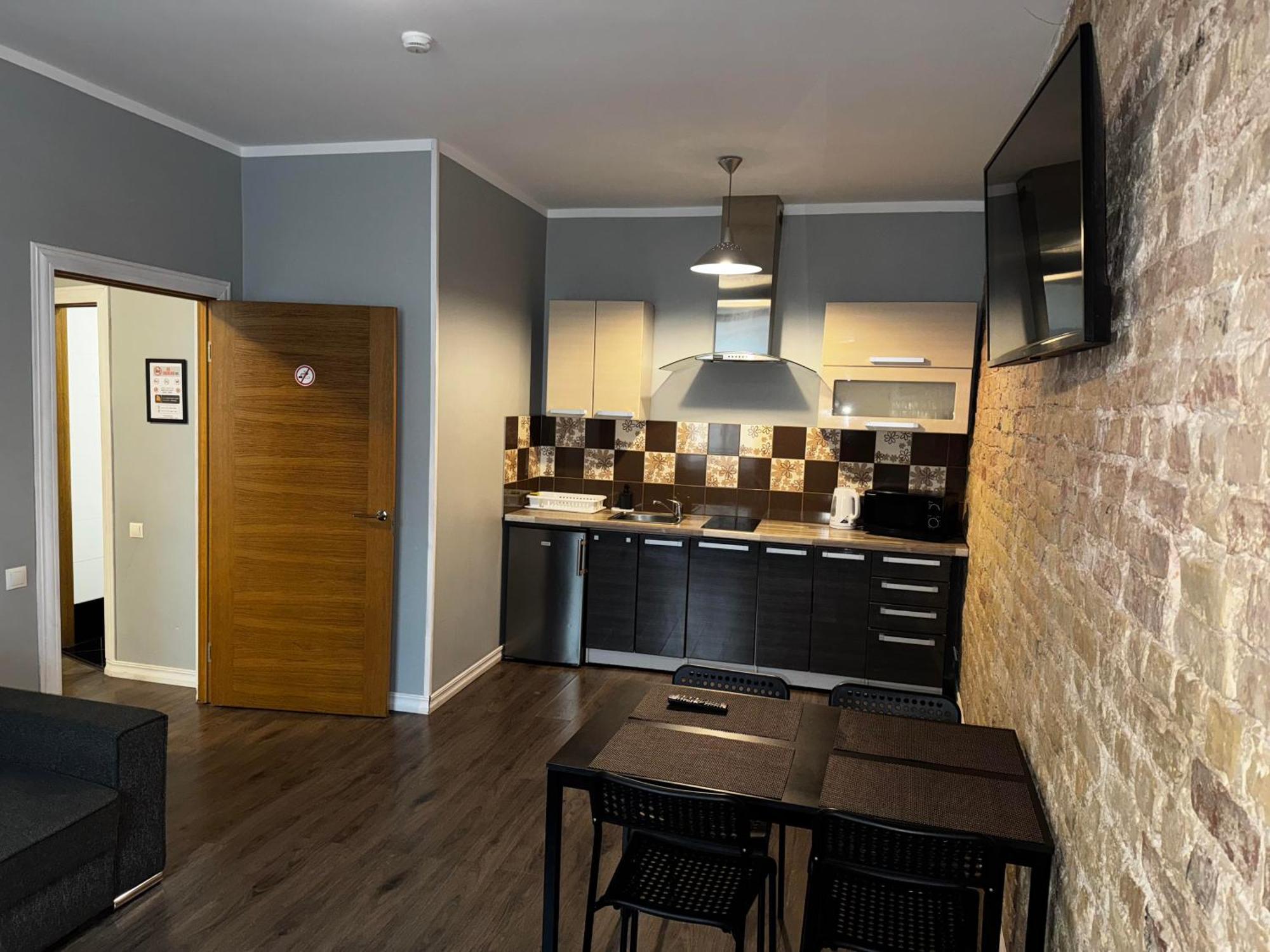 Aparthotel Riga Ngoại thất bức ảnh A typical apartment at the University of Applied Sciences and Medical University of Southern Tyrol