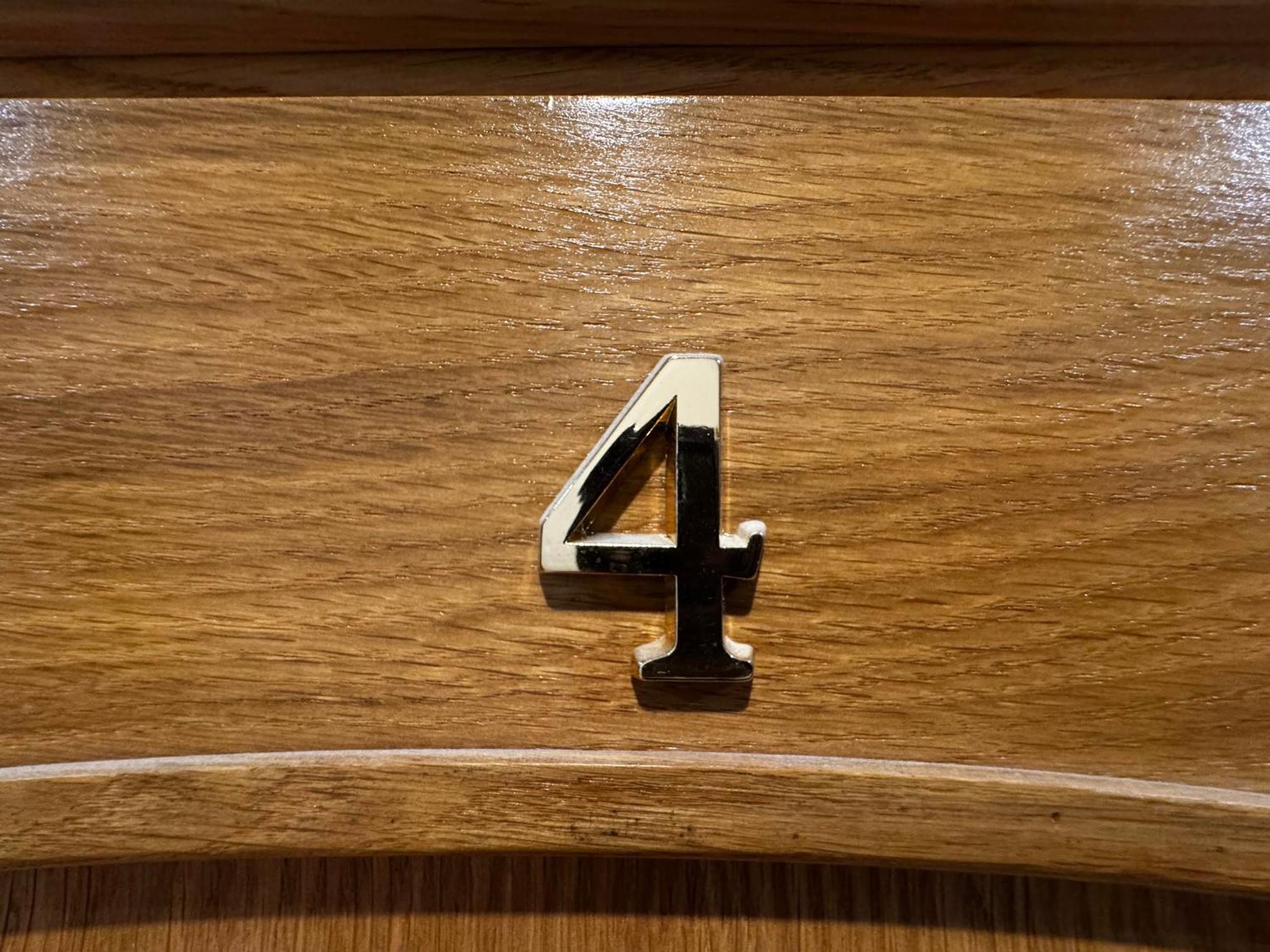 Aparthotel Riga Ngoại thất bức ảnh The number 4 on a door