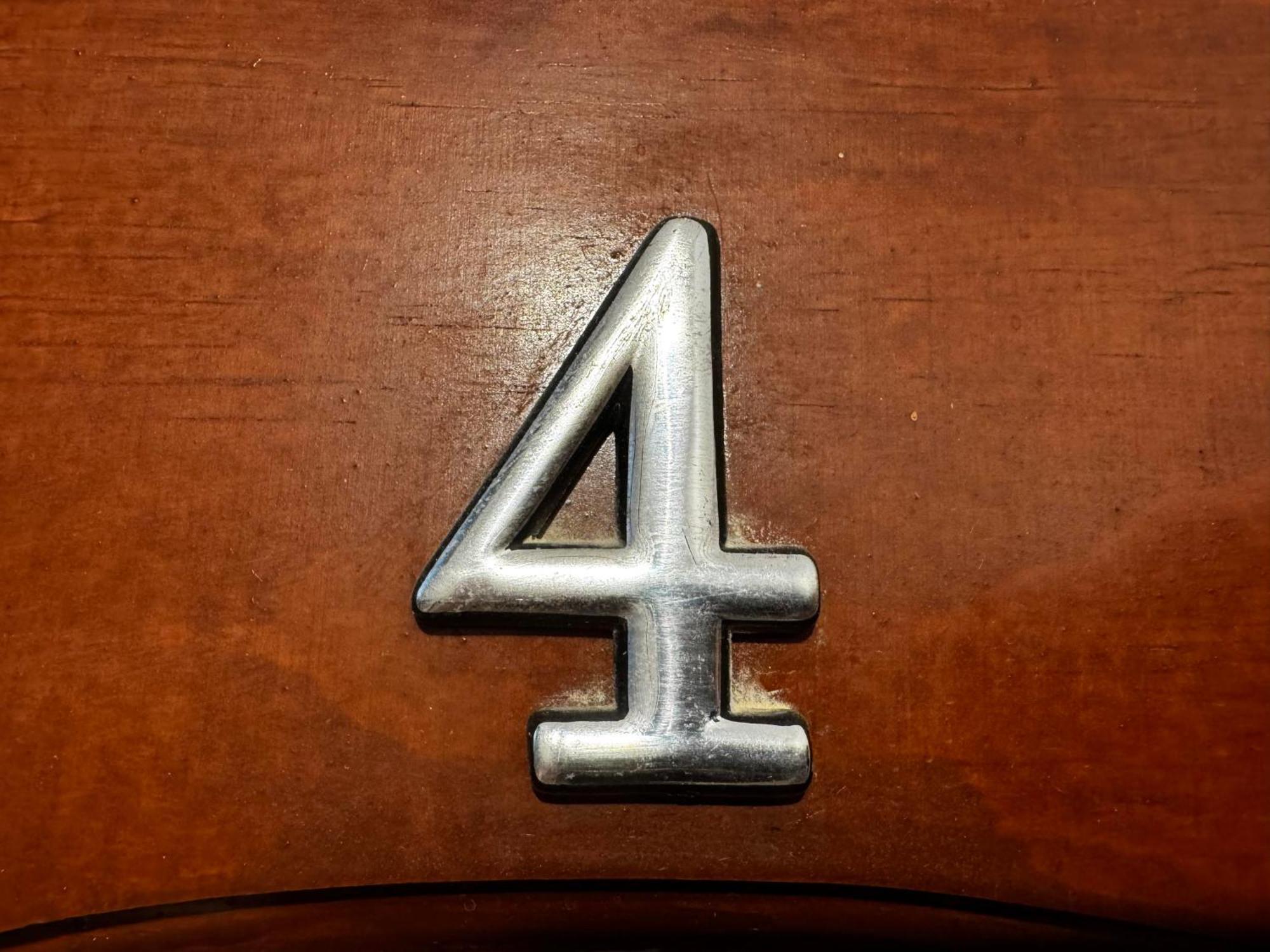 Aparthotel Riga Phòng bức ảnh 4th Division insignia